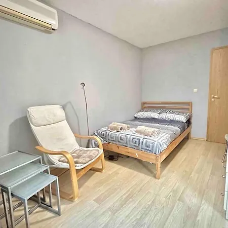 By The Sea Апартаменти *