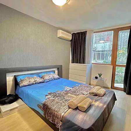 Apartment By The Sea Varna