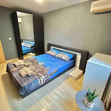 By The Sea Apartment