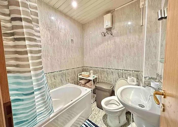 By The Sea Apartment *