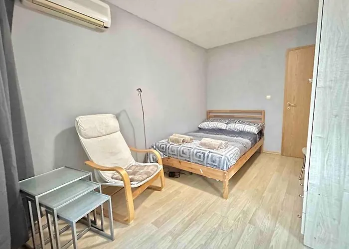 By The Sea Apartment *